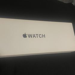 Apple Watch SE (Gen 2) 40mm Midnight Al Midnight SL GPS