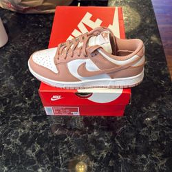 Nike Dunk Low Rose Whisper