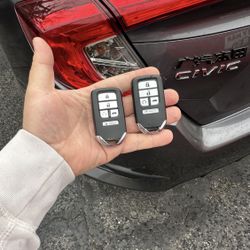 Car Keys / Llaves De Auto