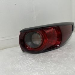 Mazda CX5-/CX-5 Outer Right Taillight Year 2017-2021