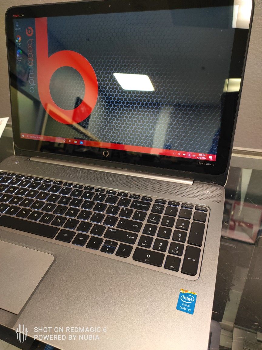 HP Beats Laptop 15-in Touch Screen Windows 10