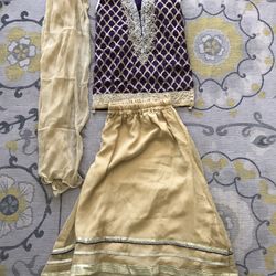 Ethnic Indian Outfit For Little Girl 