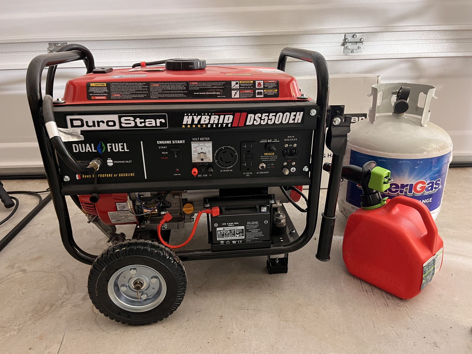 Propane And Gas Dual Fuel Generator - DuroStar DS5500EH