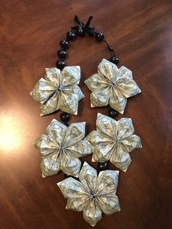 Graduation Money Lei