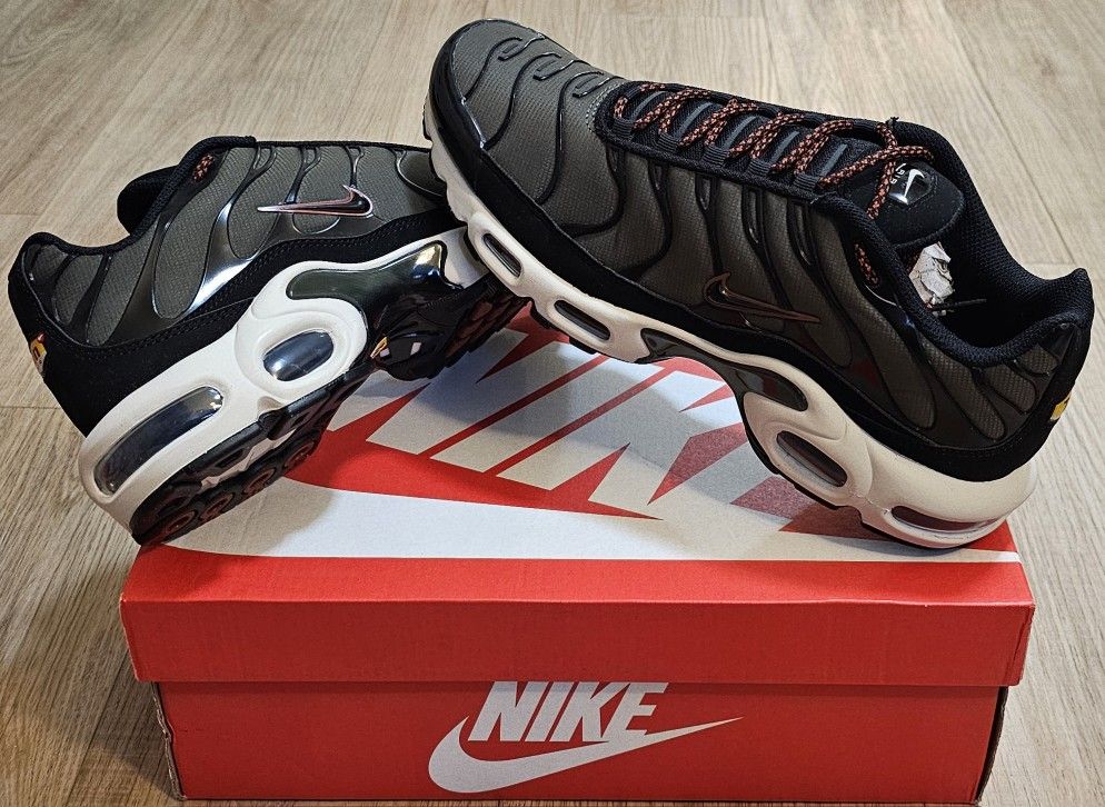 Nike Air Max Size 8.5 For Men