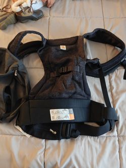 Ergobaby Aerloom