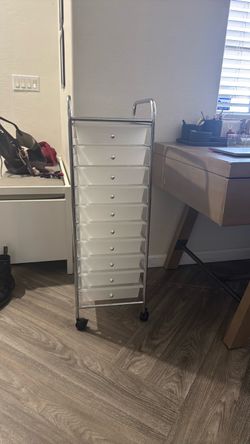 Rolling cart with drawers