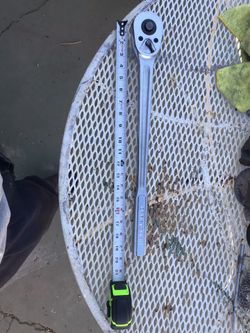 Craftsman Rachet  1 Inch   Like. New. Never Used It.   Lifetime Warranty 