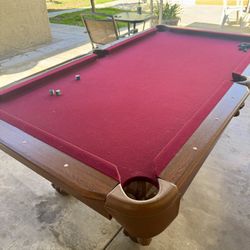 Pool Table - Billiards Table - With A Set of Balls And Cover