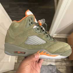 Size 9.5 Cash Or Trades