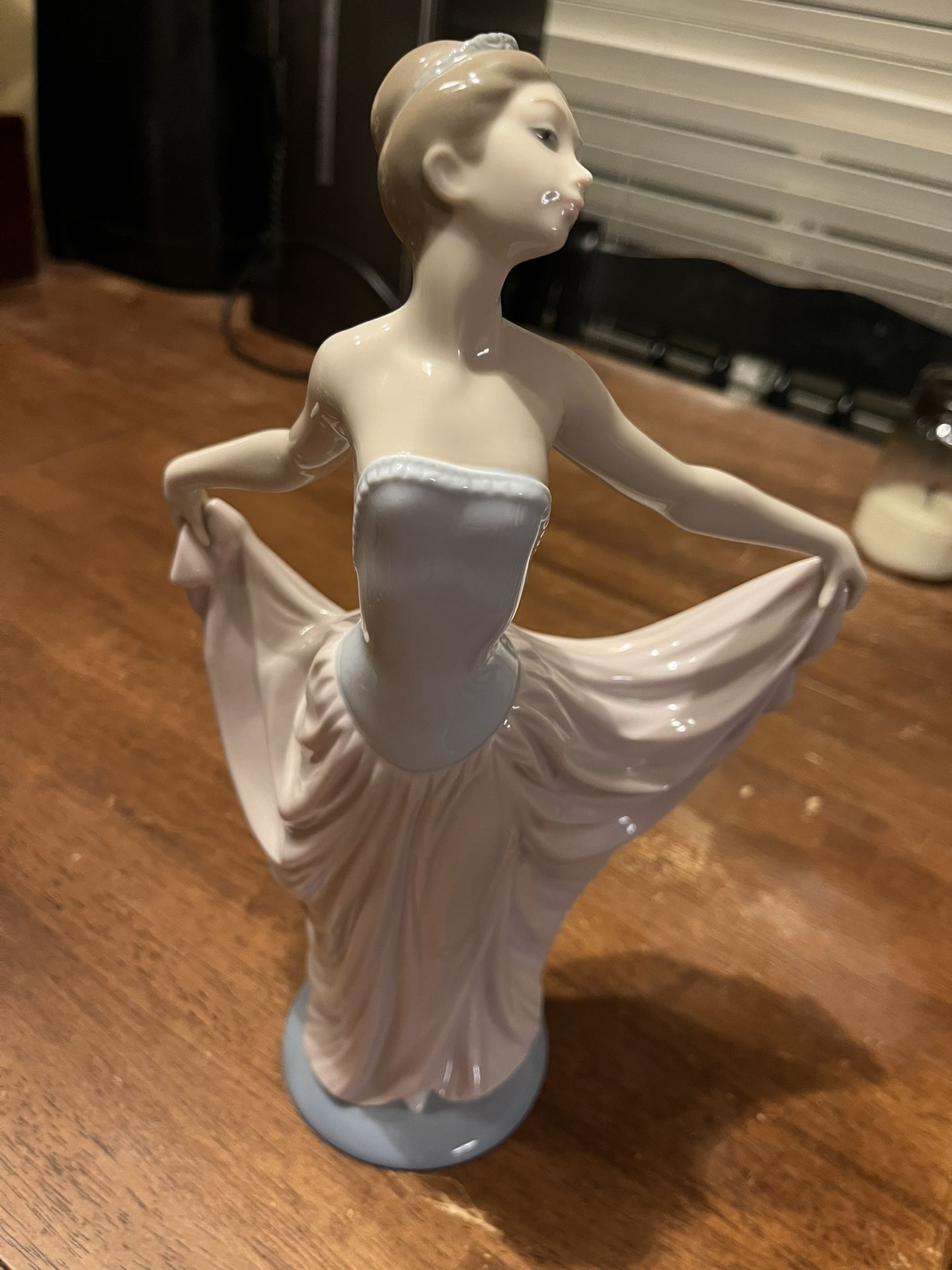 Lladro Figurine