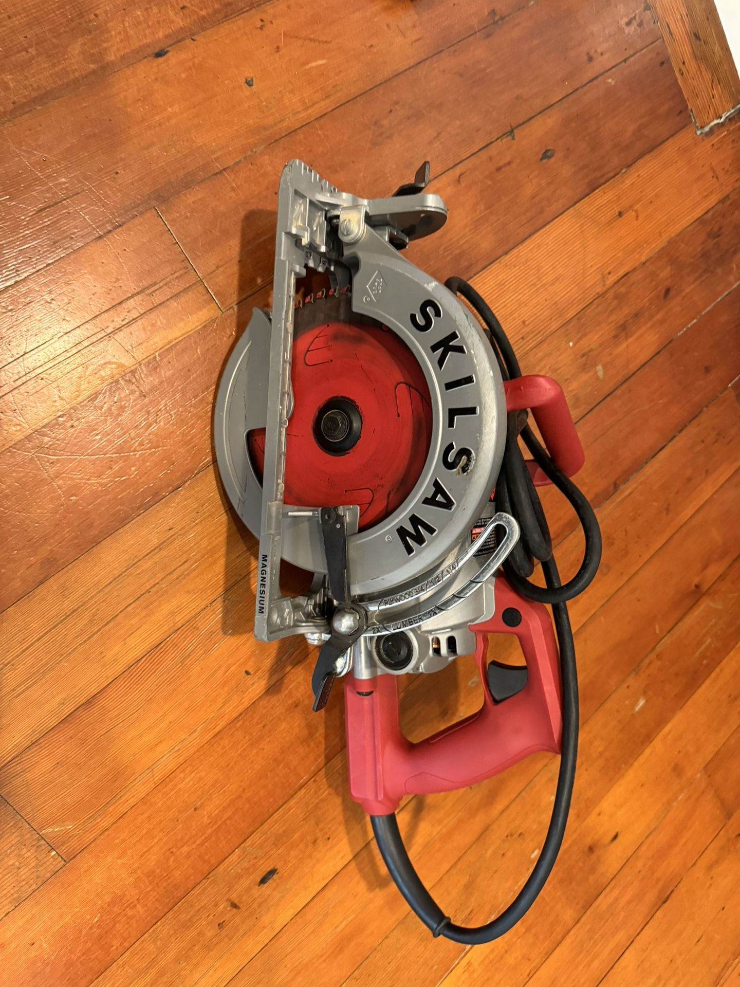 Skilsaw Mag77 Circular Saw