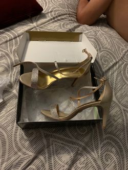 Thalia Sodi Size 9 / Only Serious buyers please
