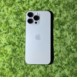 iPhone 16 Pro Max | 256GB | Natural Titanium | Factory Unlocked