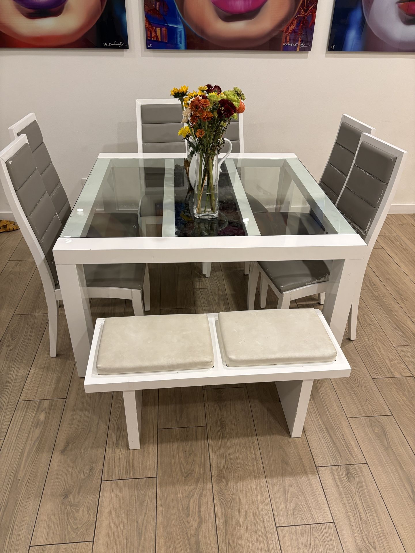 52”x52” Dining Table With 6 Chairs And Bench