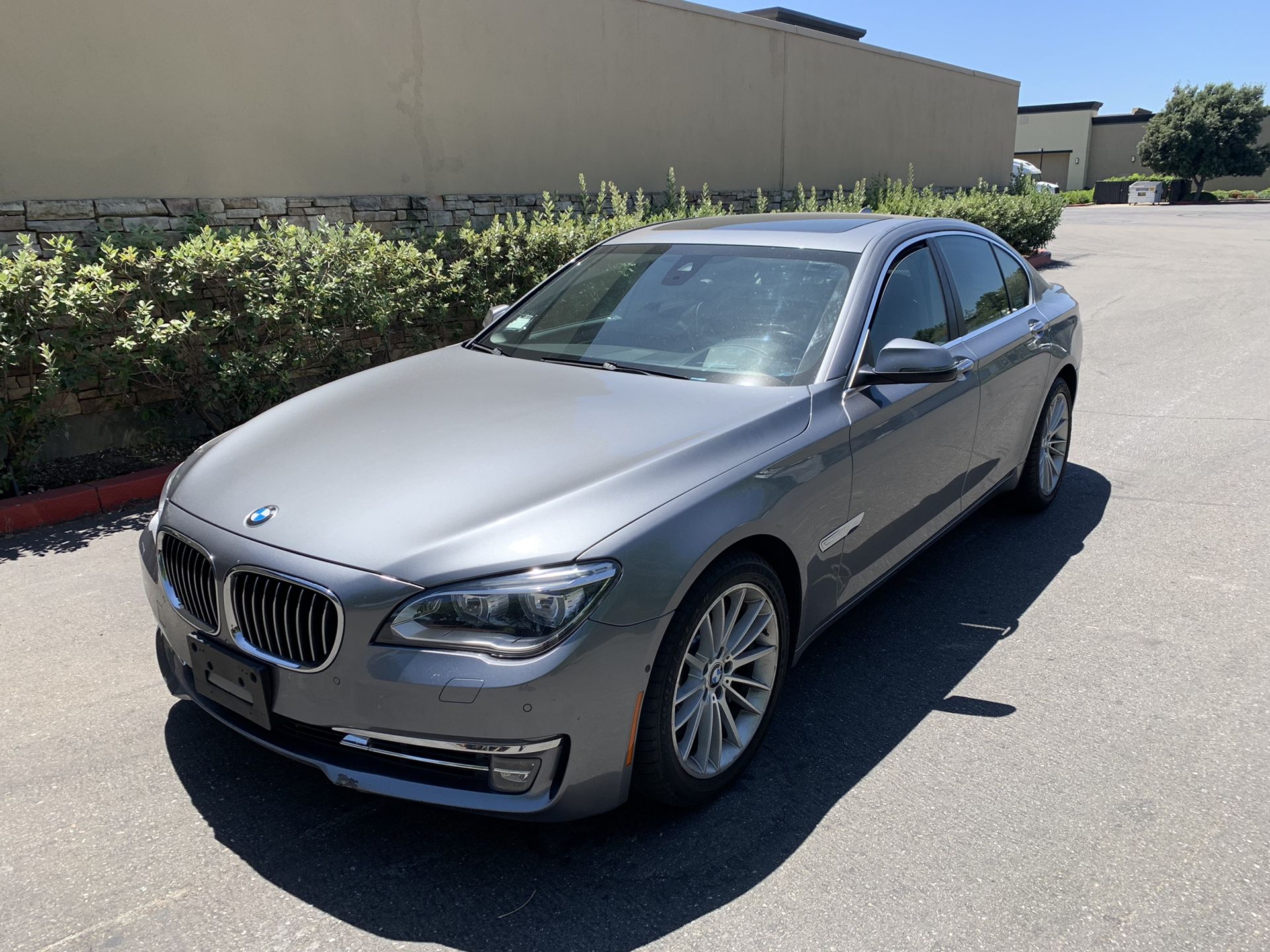 2013 BMW 7 Series for Sale in Los Angeles, CA - OfferUp