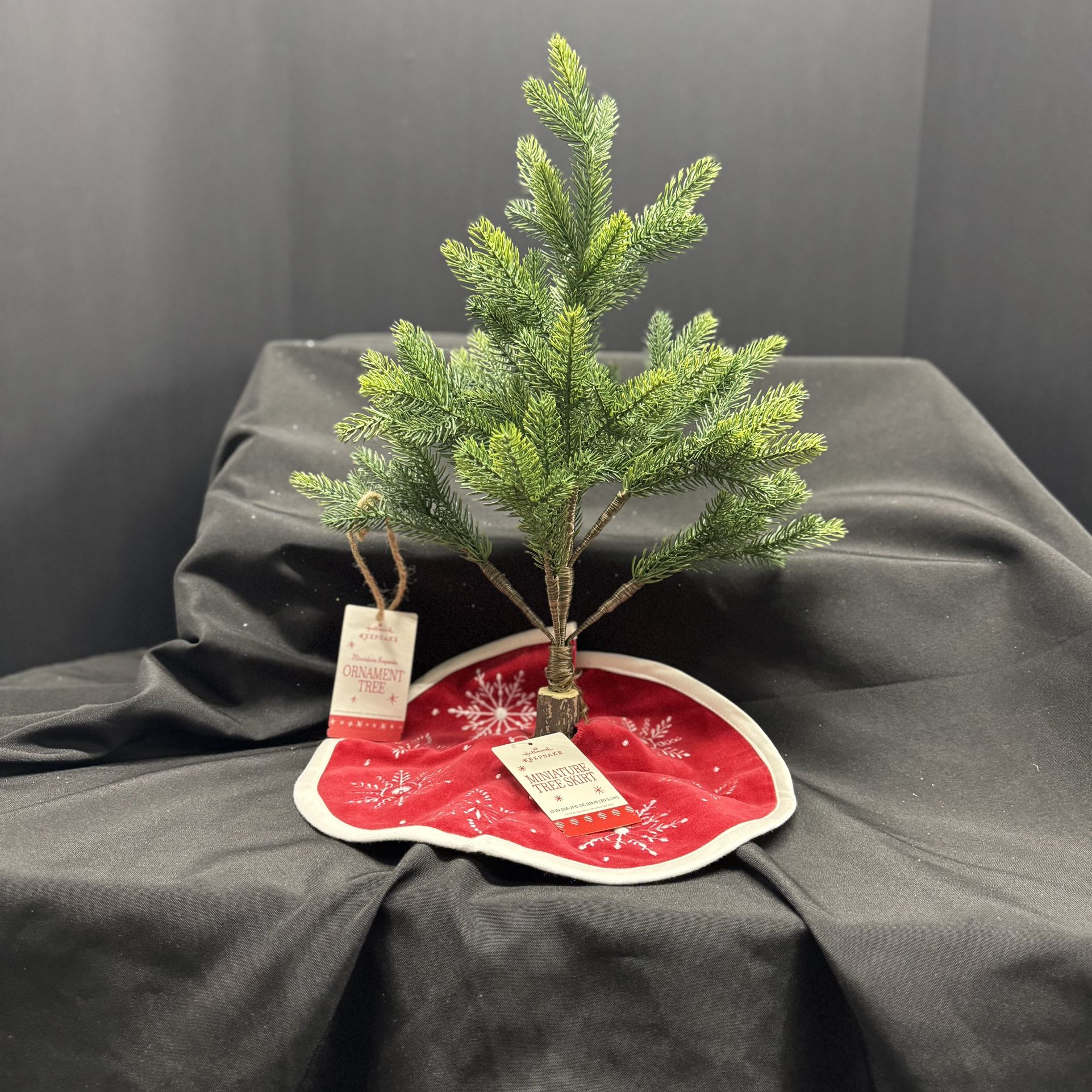 Keepsake Ornament Tree & Skirt - Hallmark