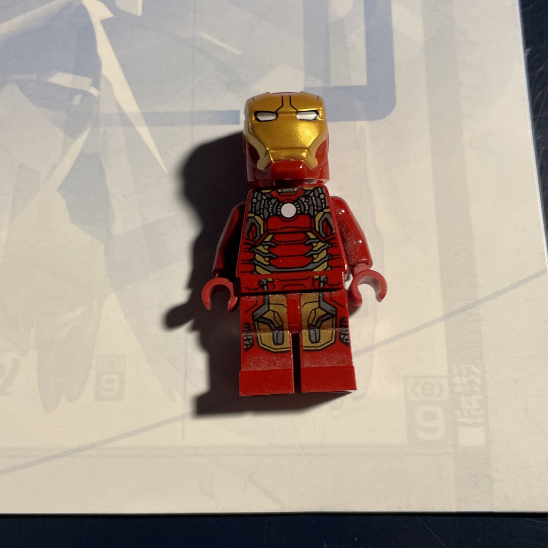 Lego Iron Man From Ucs Hulk Buster 76105 Discontinued!!