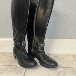 Michael Kors Women’s Tall Black Leather Boots  8 1/2