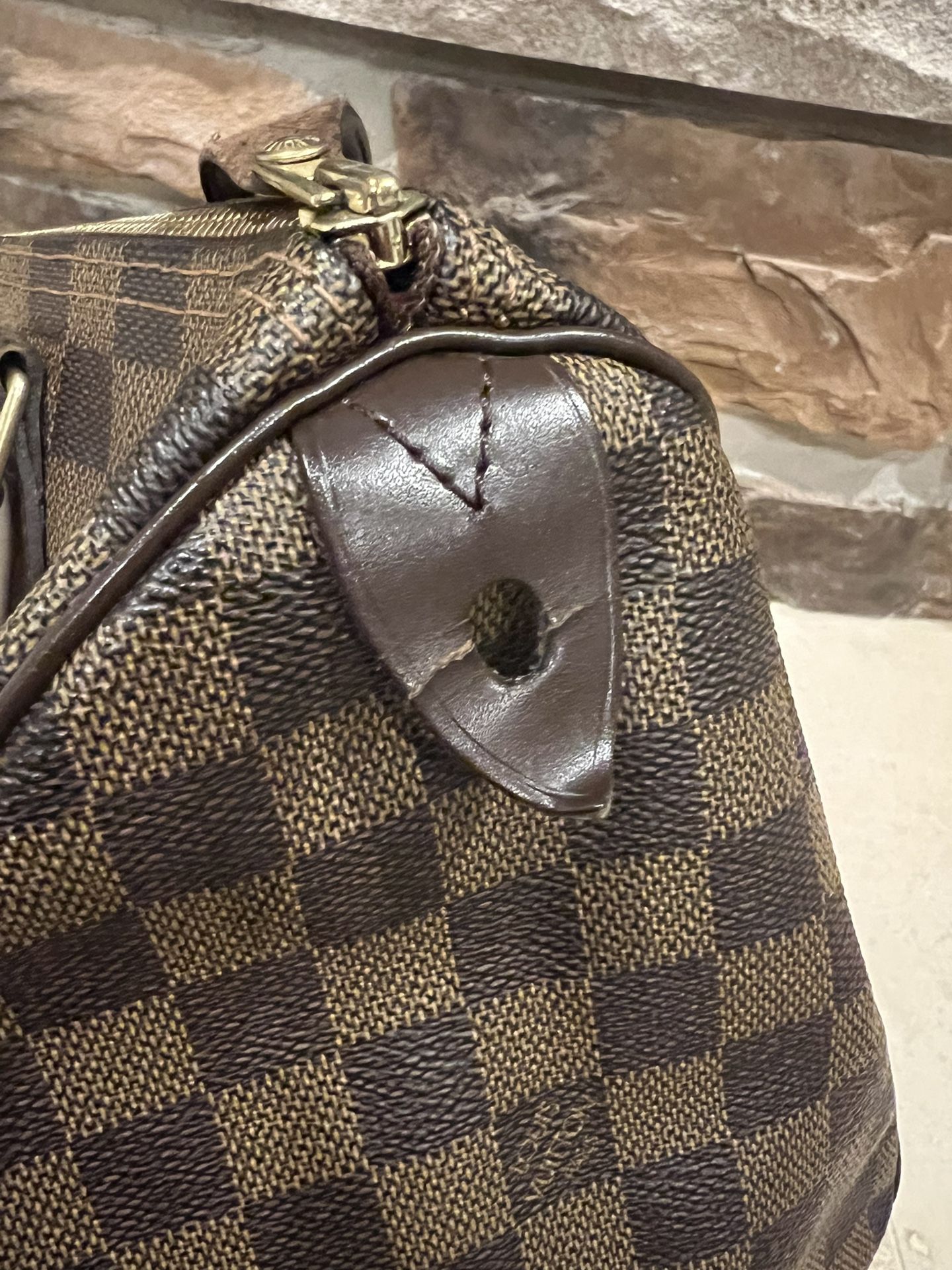 Louis Vuitton Caissa Hobo / Damier for Sale in Brooklyn, NY - OfferUp