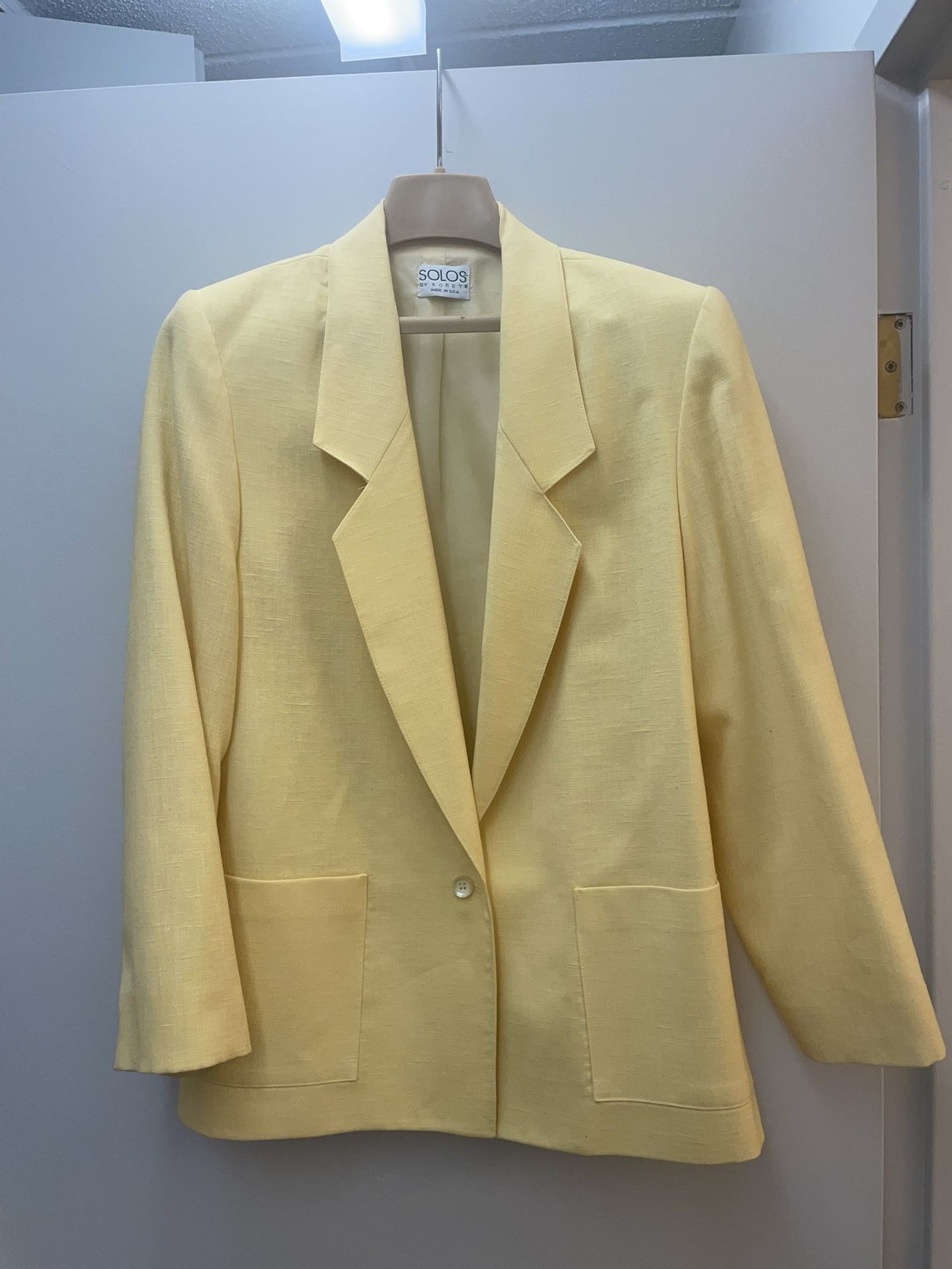 Women’s Yellow Blazer