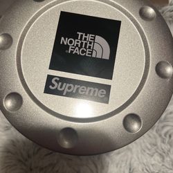 G SHOCK SUPREME WATCH NORTH FACE for Sale in Brooklyn, NY