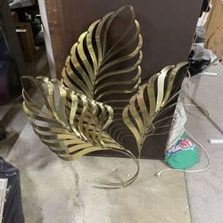 Metal Wall Sconce