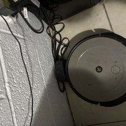 iRobot Roomba Vacuum