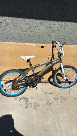 Revolt bmx freestyle bike, blue