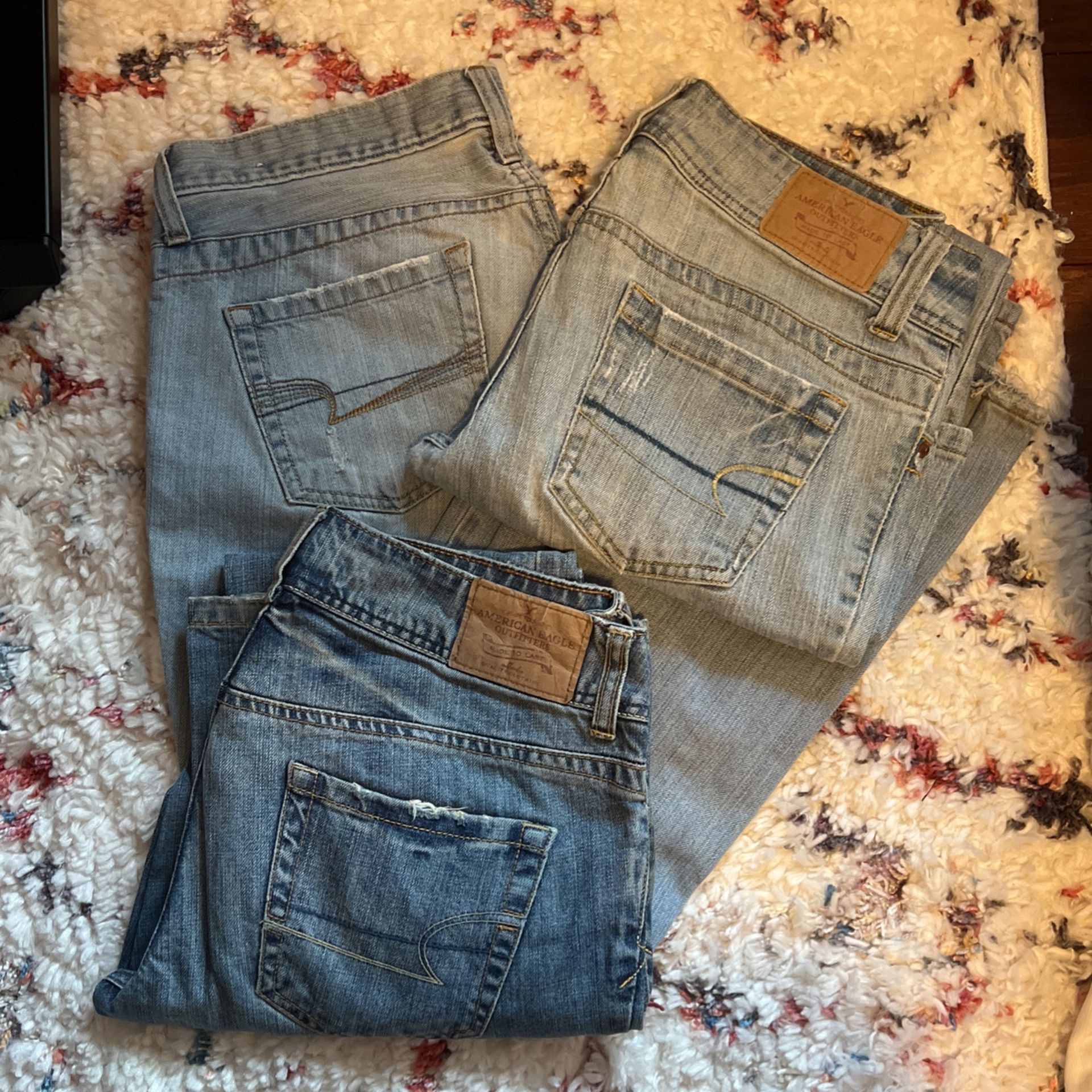 American Eagle Jeans - Size 6 Short
