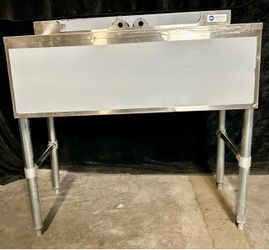 * 3 Compartment NSF Stainless Steel Bar Sink