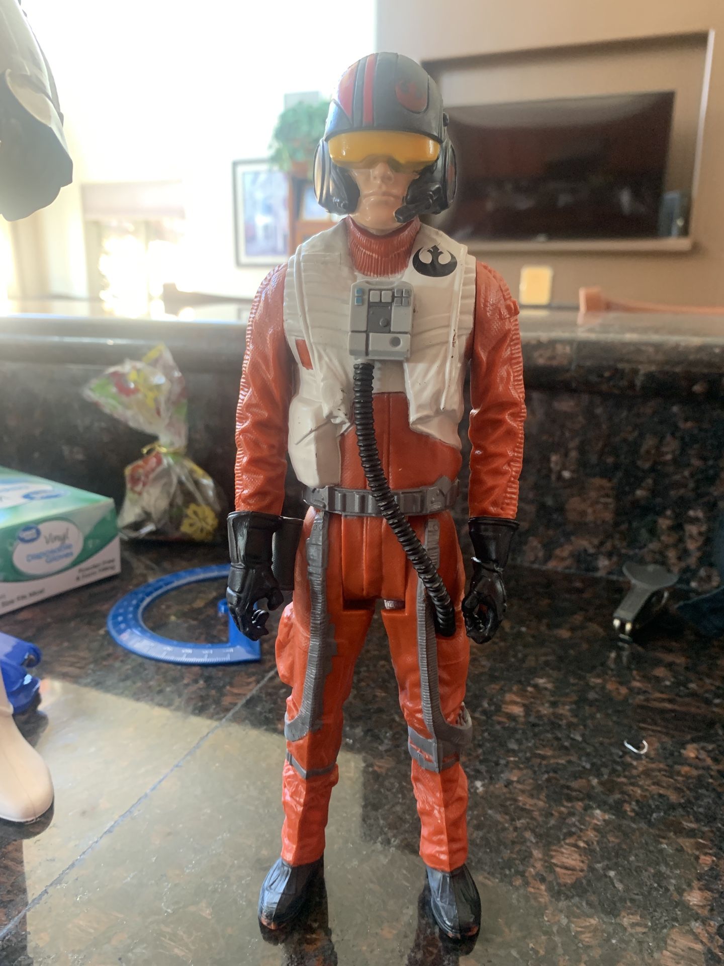 Poe Dameron Figure