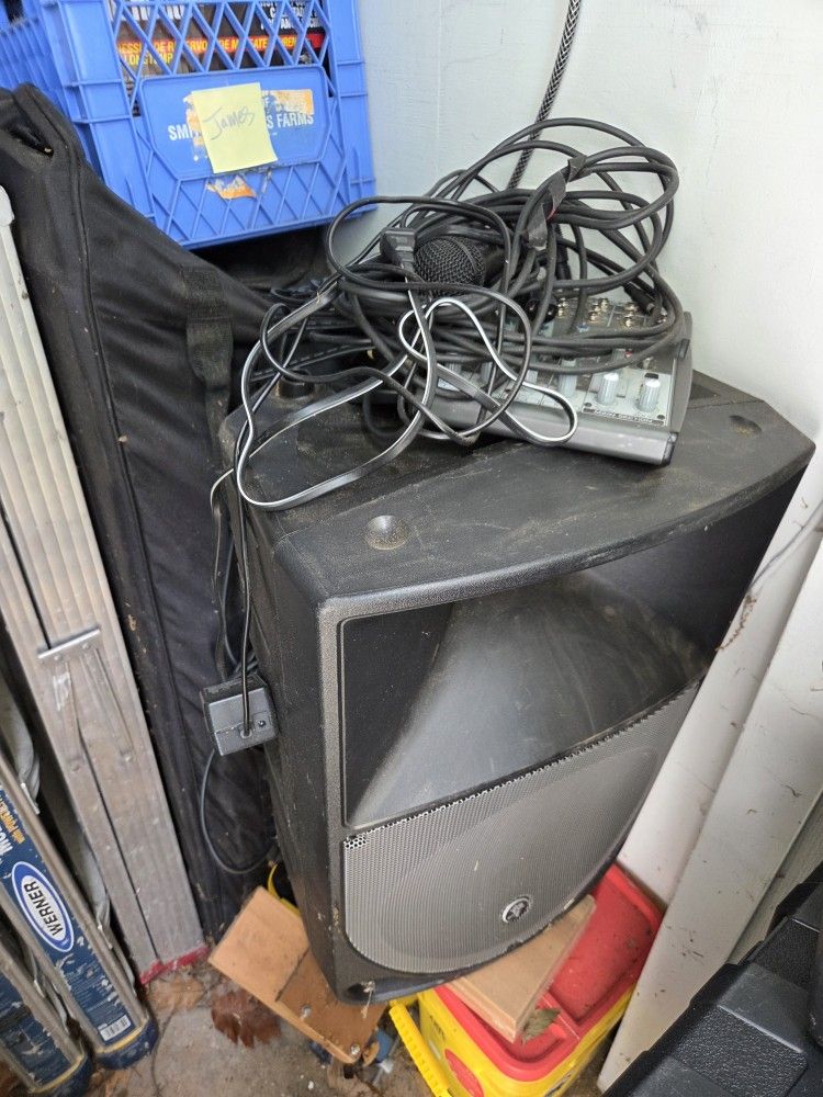 Speaker, Mixer, Cables