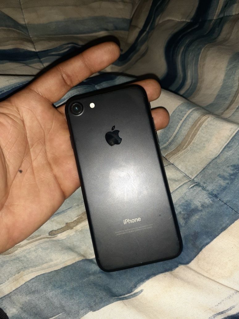 iPhone 7 good