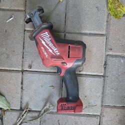 Milwaukee Hacksaw Fuel Firme