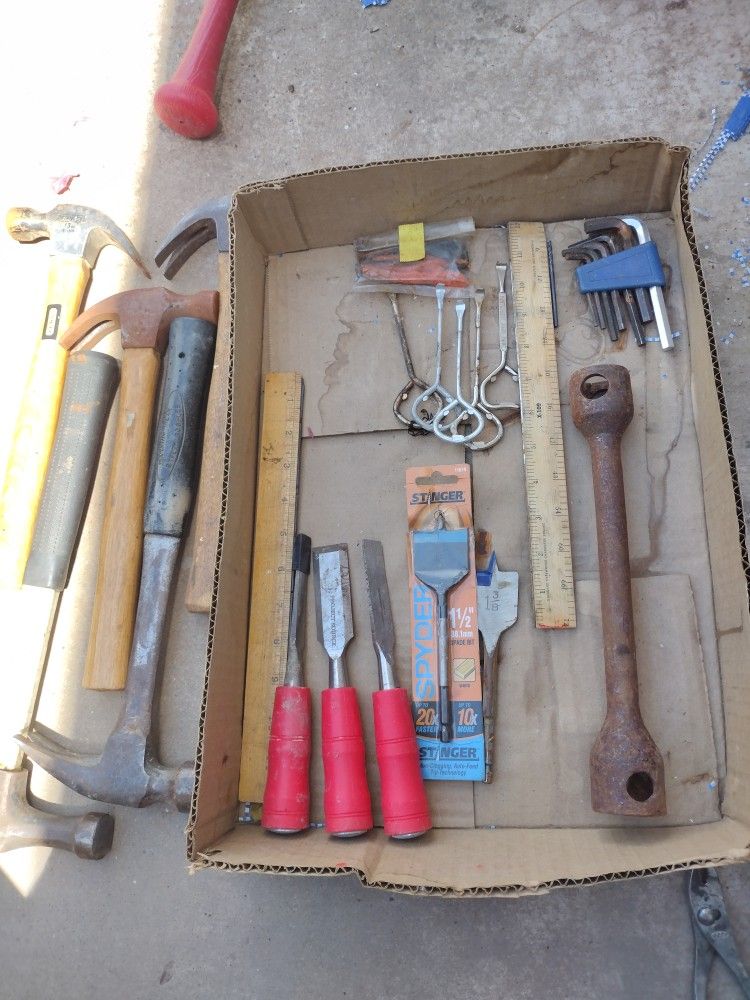 Tools Hammers Chisels Allen Wrenches And More 25 Cash For All 75th Ave Indian School No Offers No Trades Serious Buyers Only Please