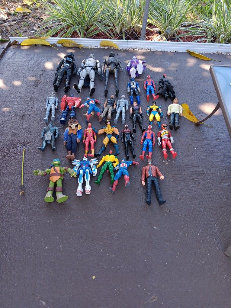 Big Action Figures Set