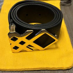 Burberry Check Buckle Logo Belt Authentic Size 30/75 