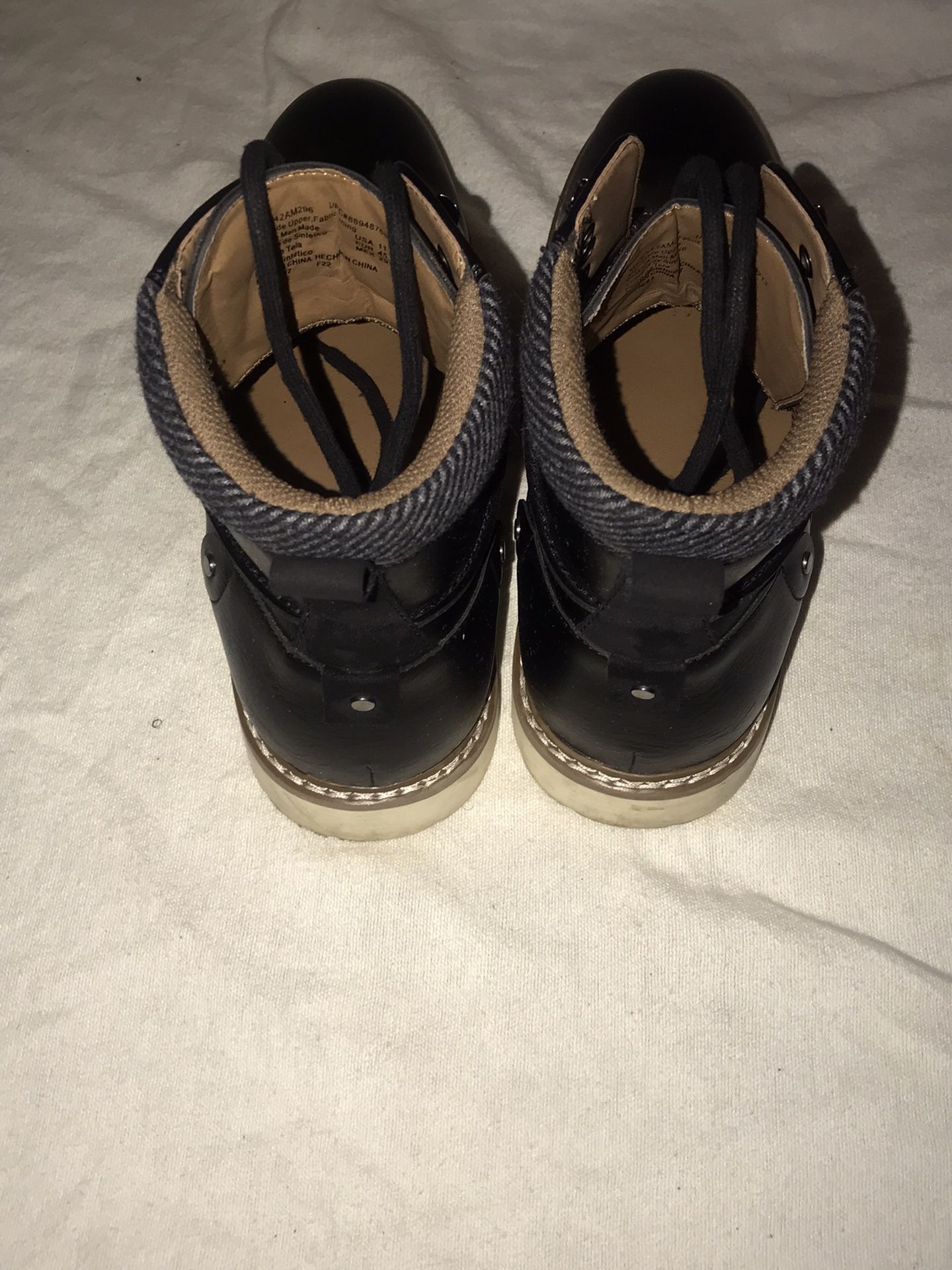 Mens Boots Size 11/2