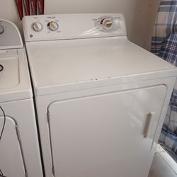 GE Drying Machine Looks And Works Excellent With The Three Prong Cord For Sale In Pine Hills 1:15