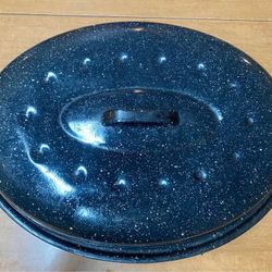 Large Roasting Pan with Lid