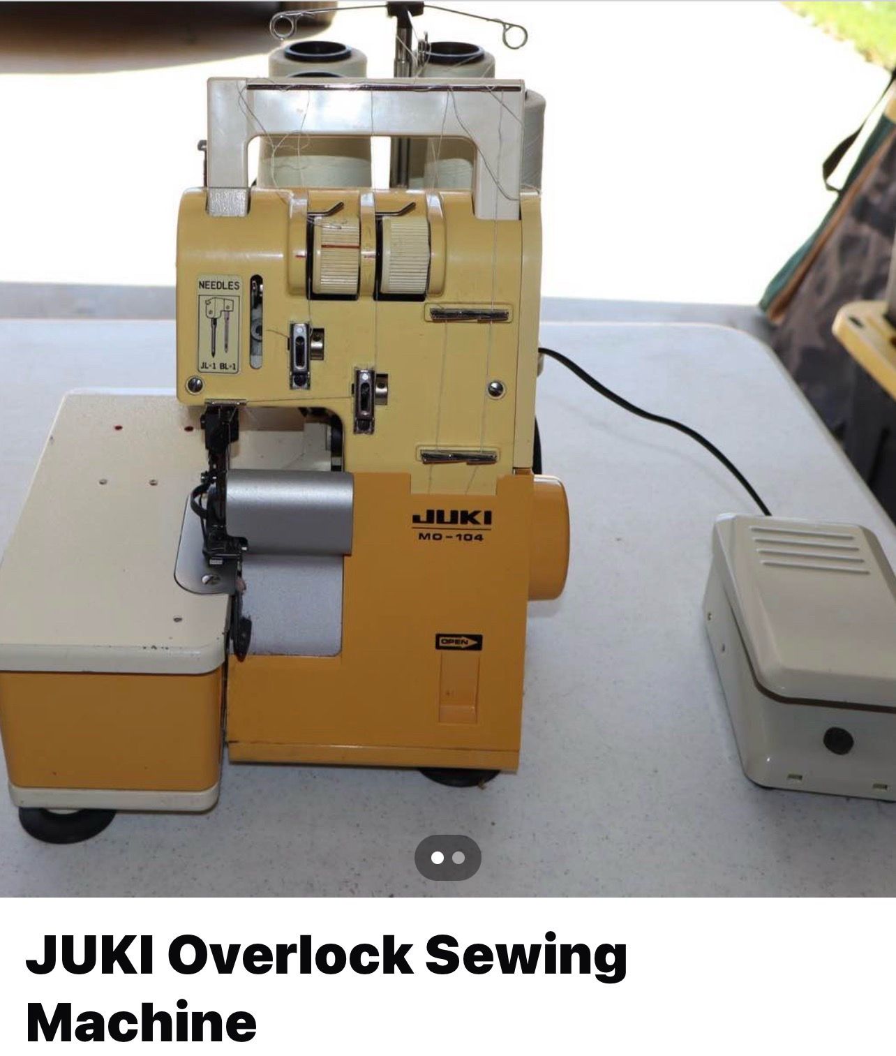 Juki Serger sewing machine with Instruction Manuel and parts book