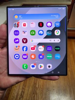 Samsung Galaxy Z FOLD6 Like New Fully Unlocked