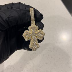 Moissanite Cross With Free Rope Chain