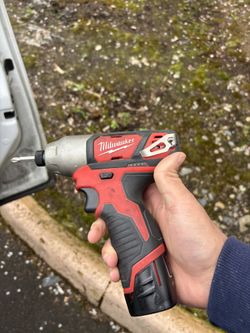 M12 Milwaukee Impact With Single Battery.