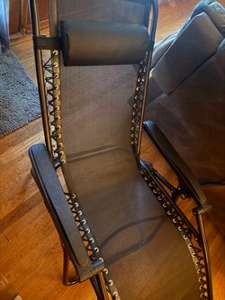 Anti-gravity chair
