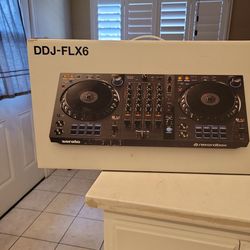 Pioneer DdJ-FLX6 DJ Mixer