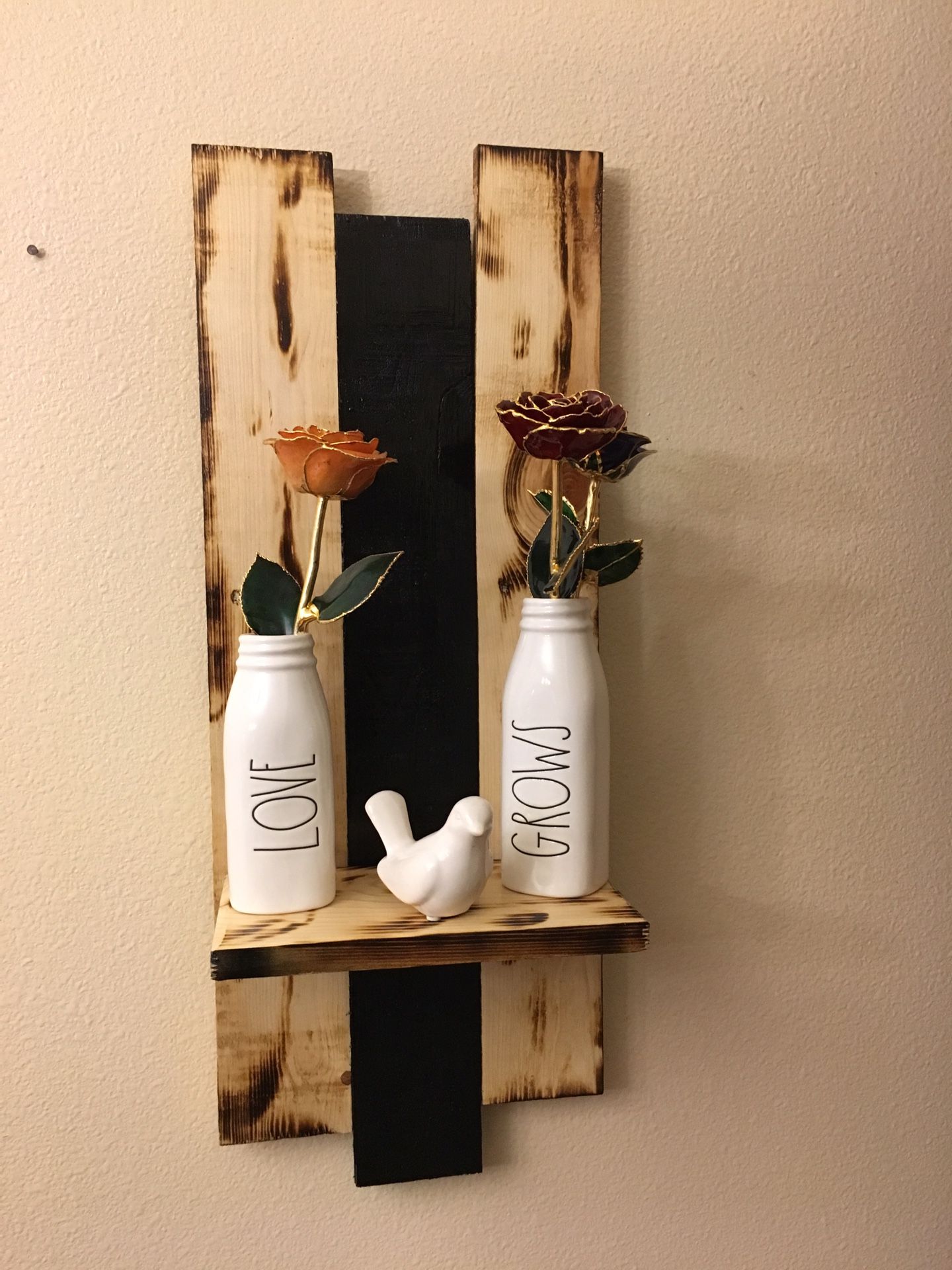 Wall shelves