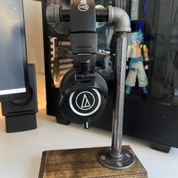 Industrial Headphone Stand