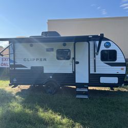 17 Ft Forest river - Clipper Travel Trailer 